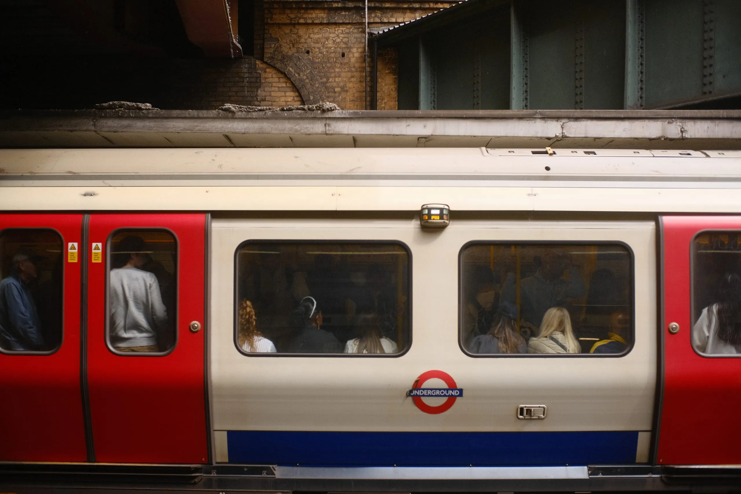 A crowded District Line train