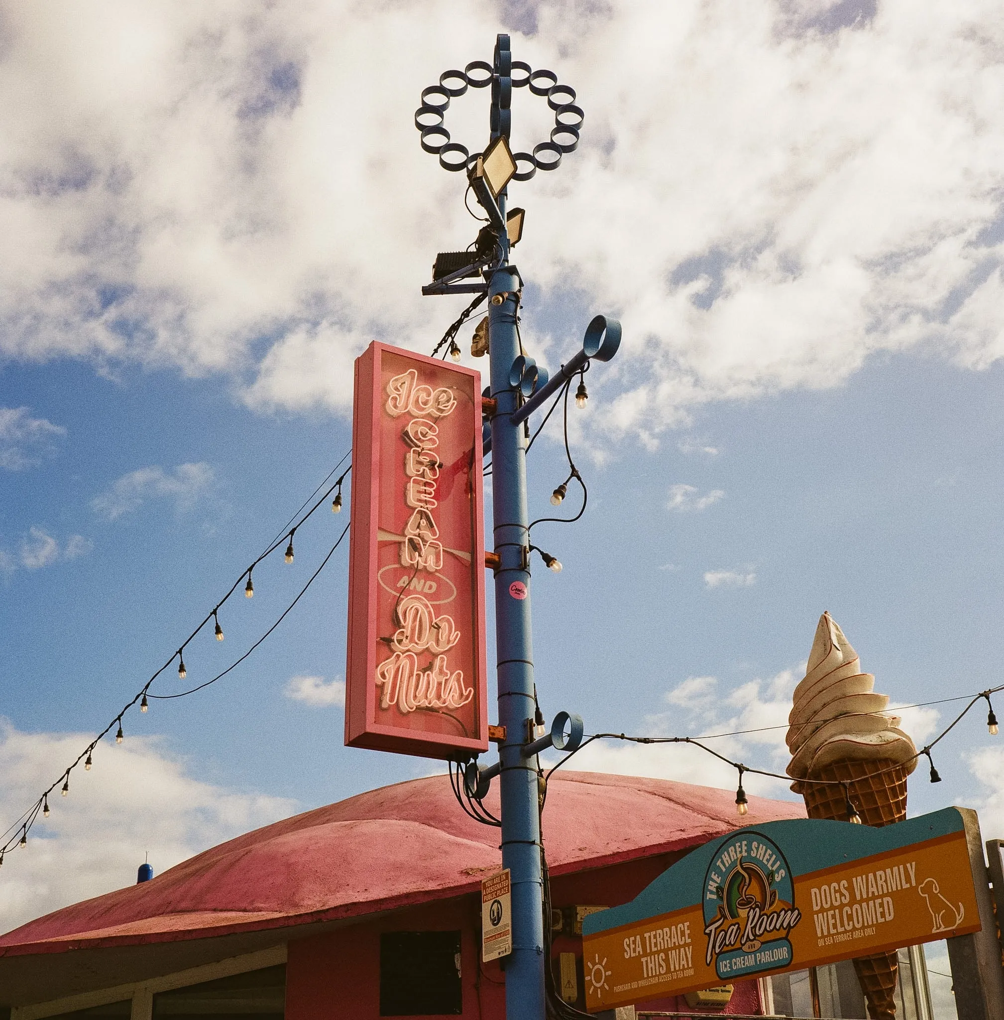 An ice cream sign in Adventureland